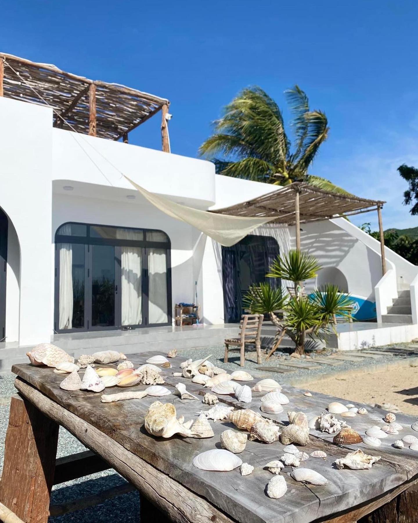 My Hoa Oceanfront Home Ap My Hai Exteriör bild